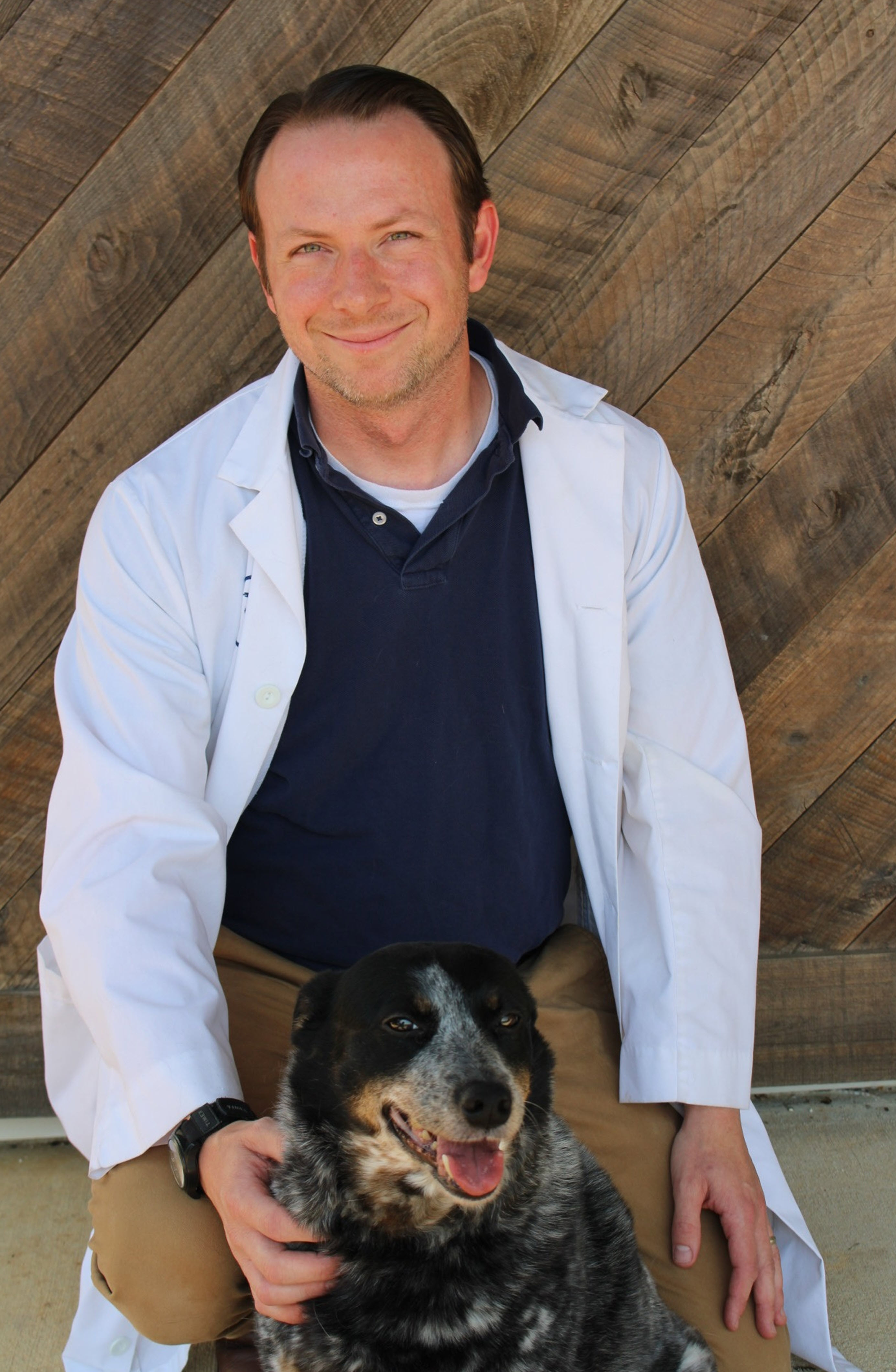 Read more about the article Vet Spotlight: Dr. William Thompson – Thompson Animal Hospital